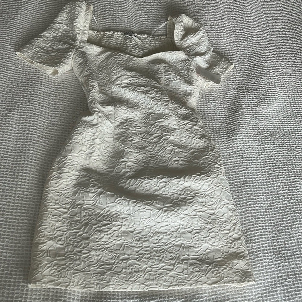 Elliatt White Textured Dress XS
